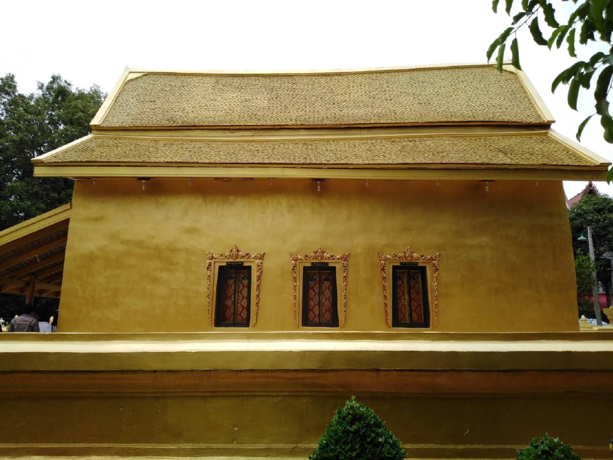 กรมศิลปากรเร่งลอกสีตามวัดและโบราณสถานใน จ.สุพรรณบุรี