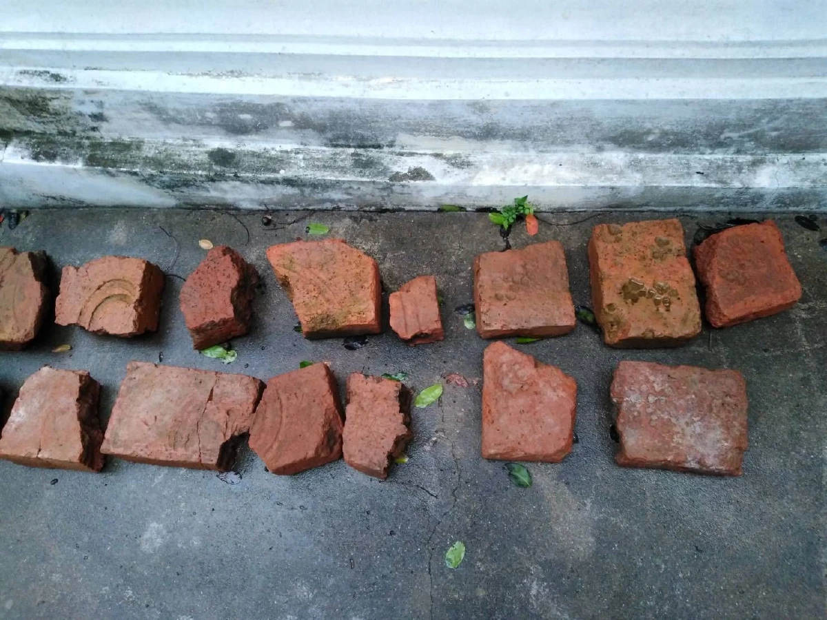 กรมศิลป์พบพระดินเผาและประติมากรรมสมัยทวารวดีที่วัดพระงาม นครปฐม