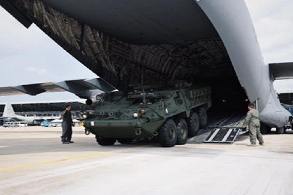 เผยโฉม รถเกราะ Stryker 4 คันแรกถึงไทย