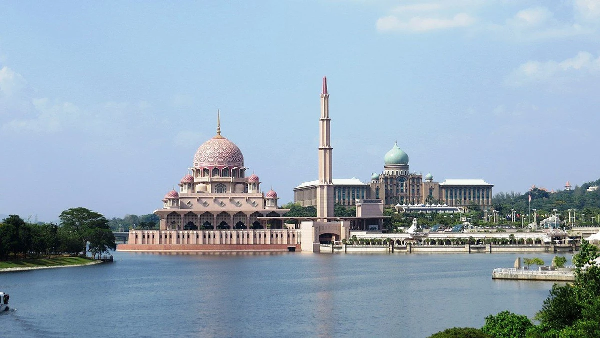 ชาติไหนในเอเชียที่ย้ายเมืองหลวงไปแล้วบ้าง?