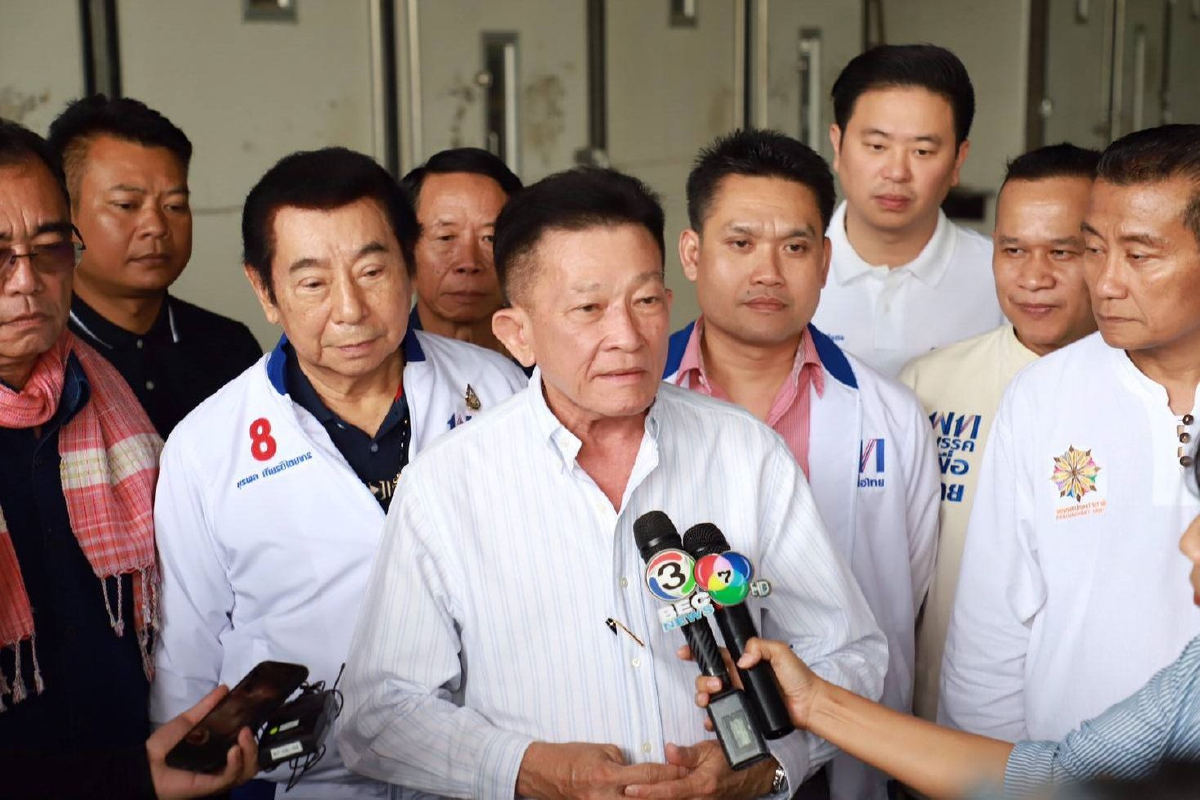 ฝ่ายค้านผนึกกำลังสั่งส.ส.ห้ามขาดพร้อมโหวตต้านประชุมลับศึกซักฟอกปมถวายสัตย์ ฝ่ายค้านผนึกกำลังสั่งส.ส.ห้ามขาดพร้อมโหวตต้านประชุมลับศึกซักฟอกปมถวายสัตย์
