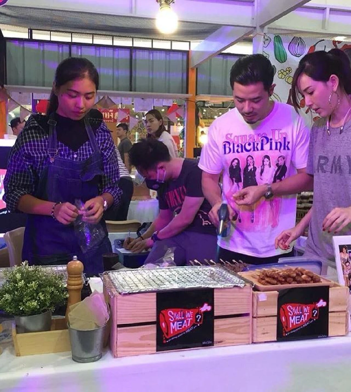 แห่แชร์ เชน-แพร ขายเนื้อย่างราคาหลักสิบ เก็บเล็กผสมน้อยช่วยกันสร้างอนาคต