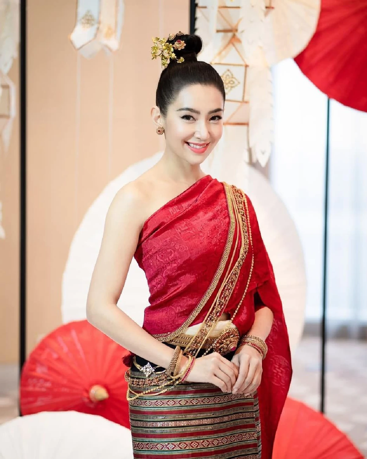 เบลล่า ราณี แปลงโฉมเป็นแม่หญิงชาวเหนือ สวยงดงามจับใจ