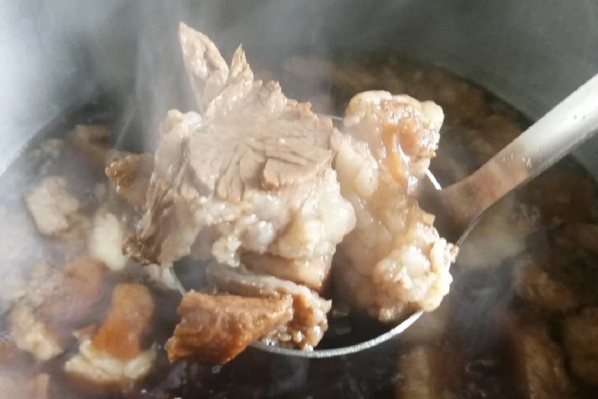 ป. อาร์ม ก๋วยเตี๋ยวเนื้อตุ๋น สูตรโบราณ