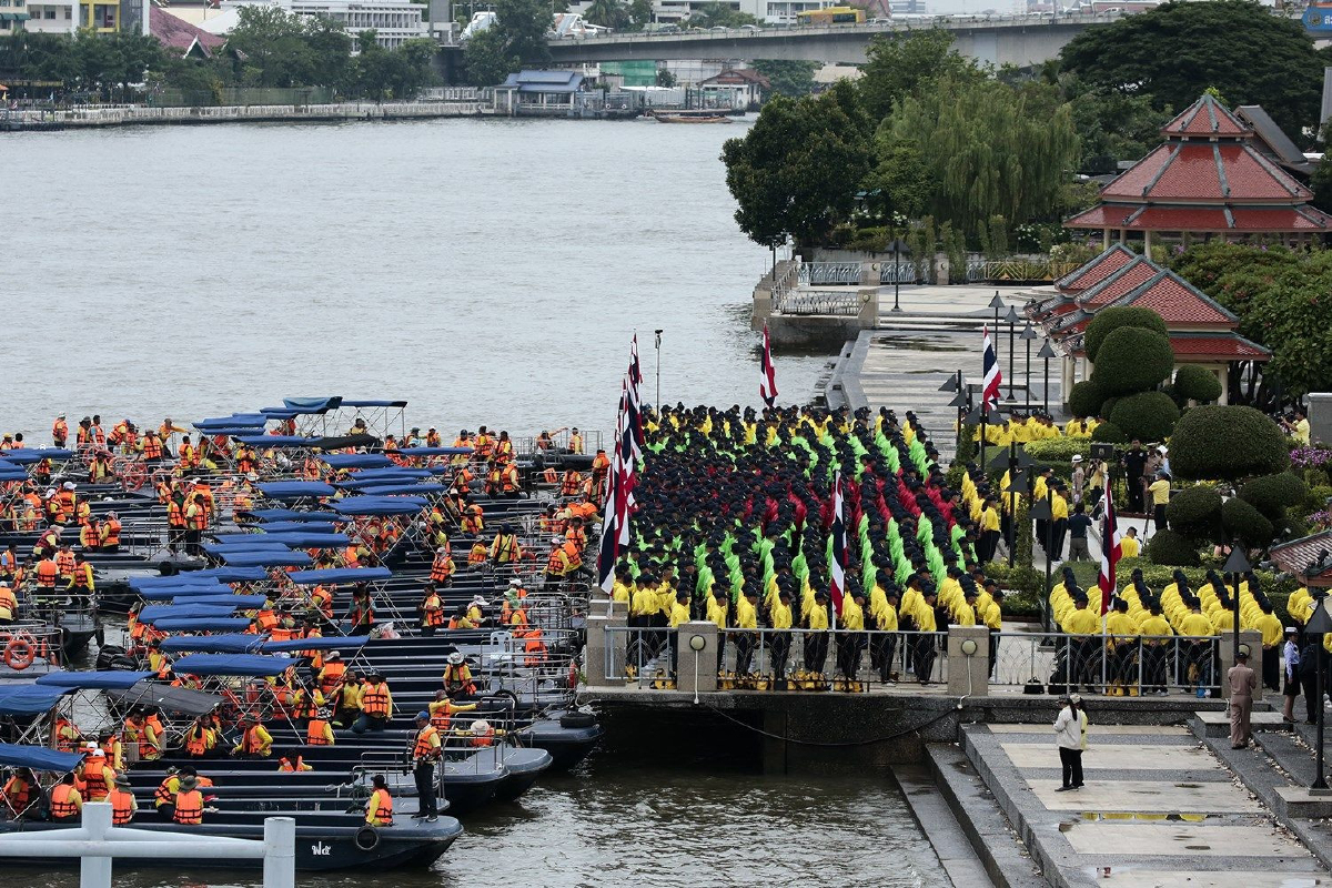 ผบ.ทร.ตรวจความพร้อมกำลังพลซ้อมใหญ่ขบวนเรือพระราชพิธี ขบวนพยุหยาตราชลมารค ผบ.ทร.ตรวจความพร้อมกำลังพลซ้อมใหญ่ขบวนเรือพระราชพิธี ขบวนพยุหยาตราชลมารค