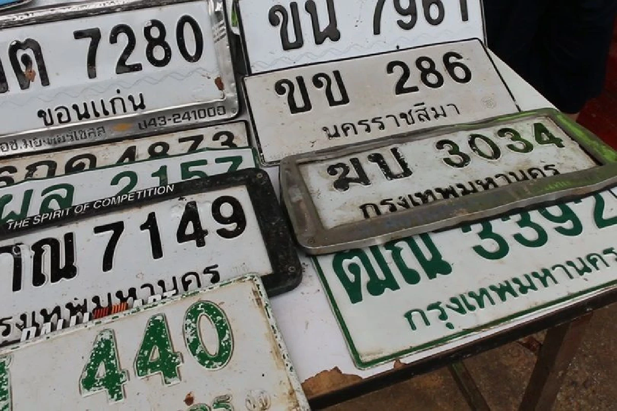 ของใครมารับคืนด้วย!เทศบาลนครขอนแก่นเก็บป้ายทะเบียนนับร้อยลอยตามน้ำ