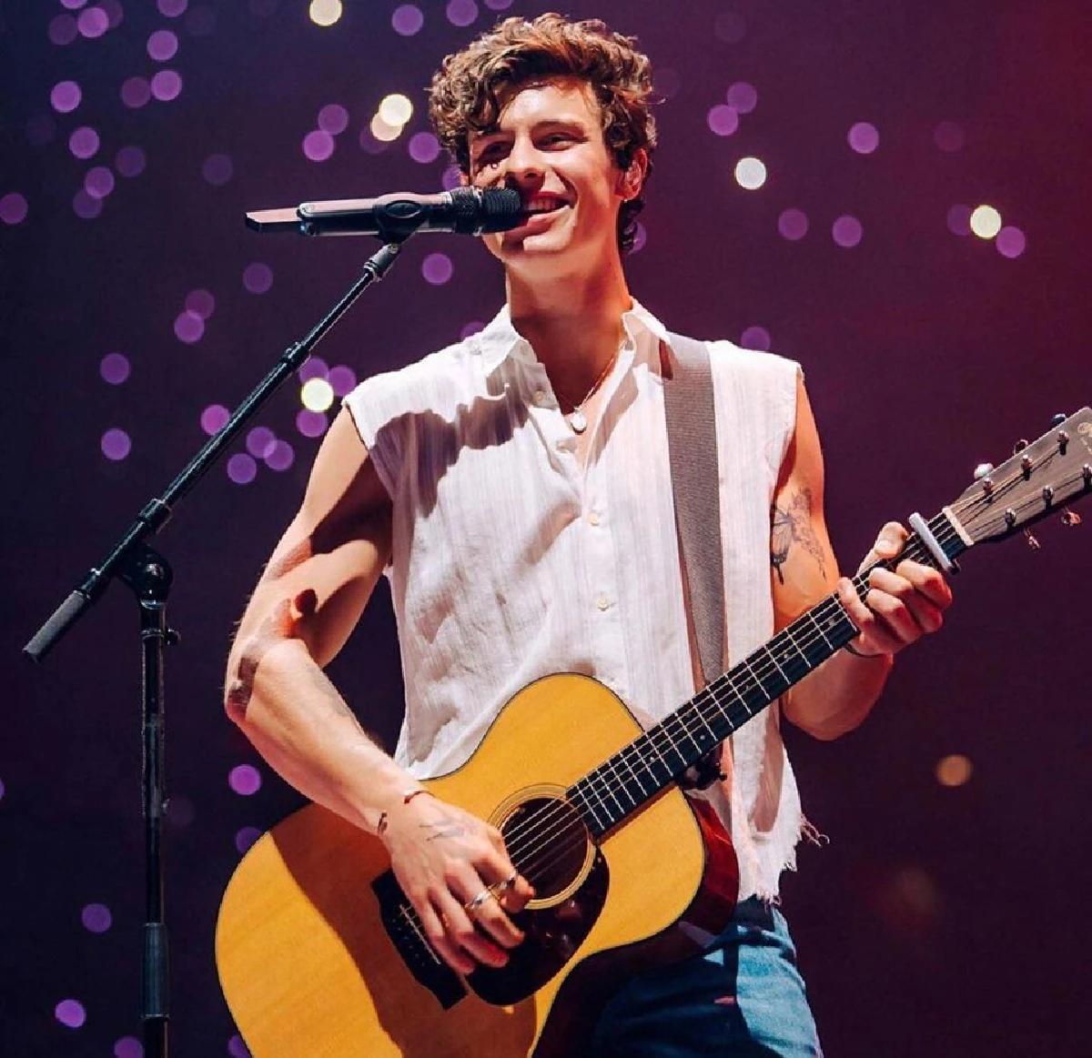Shawn Mendes จากคนดังในเน็ต สู่นักร้อง-นักแต่งเพลงที่มีคอนเสิร์ตเวิลด์ทัวร์กว่า 100 รอบ
