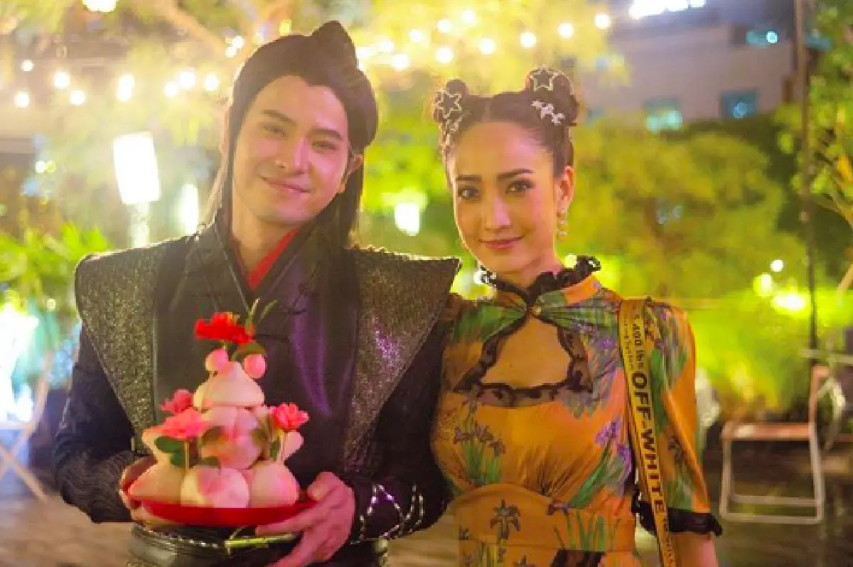 ซุปตาร์คนดังร่วมตบเท้าจัดเต็มในชุดจีน ร่วมปาร์ตี้วันเกิด "ก้อง" แฮร์สไตลิสท์