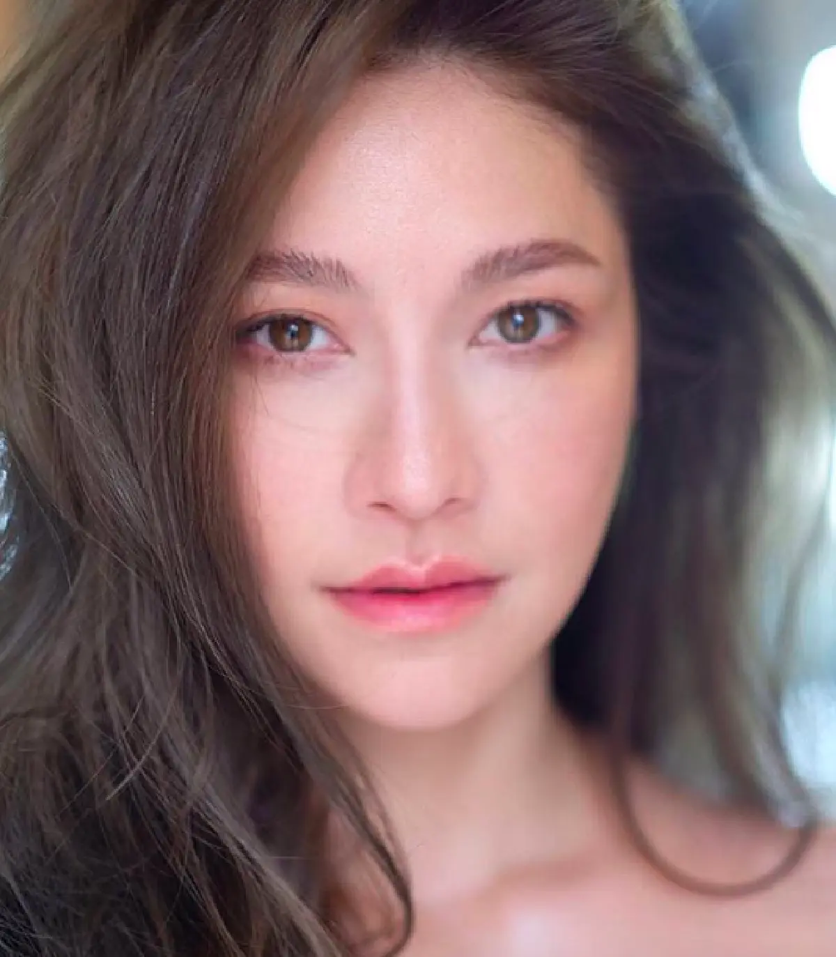 สวยดุจเจ้าหญิง! “นาตาลี” เผยภาพสวมชุดเจ้าสาวสีขาว ชุดเรียบๆ แต่คนโดดเด่นมาก