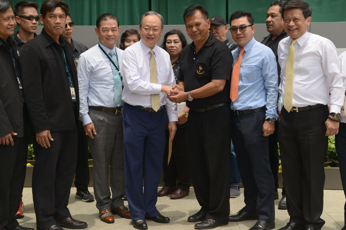 "สนธิรัตน์" แจงสหภาพ กฟผ.กรณี LNG 1.5 ล้านตัน "สนธิรัตน์" แจงสหภาพ กฟผ.กรณี LNG 1.5 ล้านตัน