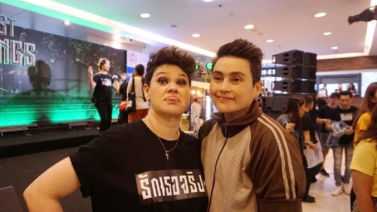 สุกัญญา มิเกล สวมชุดเจ้าสาวควงแขนหวานใจ จอม เข้าพิธีแต่งงานชื่นมื่น