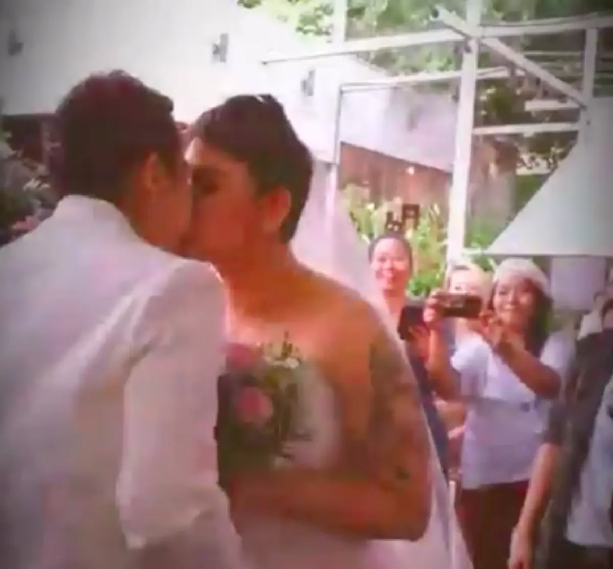 รักแท้ไร้ข้อจำกัดเรื่องเพศ! ส่องคลิปแต่งาน "สุกัญญา มิเกล" กับแฟนสาว  "จอม สุพินดา” สุดชื่นมื่น