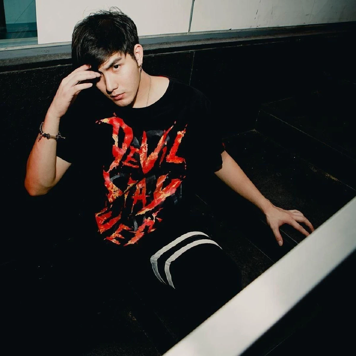 เมฆ จิรกิตติ์ ลงภาพคู่หวานกอดกับ วันเดอร์เฟรม เปิดตัวรักครั้งใหม่?