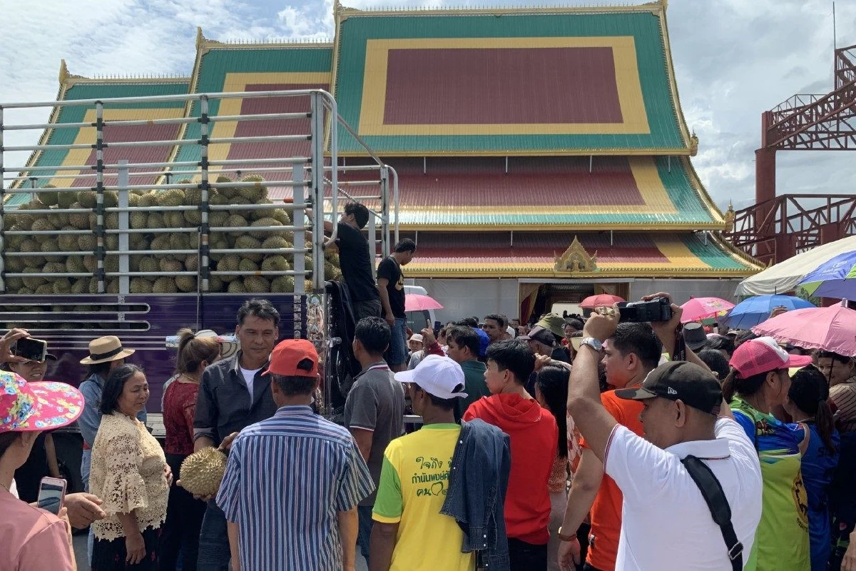 เจ้าของแผงทุเรียนขนหมอนทอง6พันกก.แก้บนไอ้ไข่เด็กวัดเจดีย์