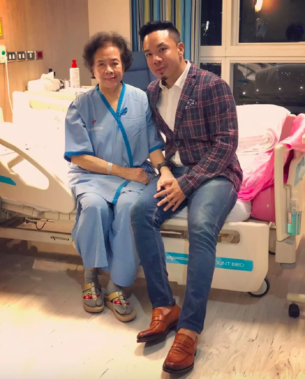 “ดีเจภูมิ” เผยเหตุระทึก เจอไฟไหม้ตอนไปเยี่ยมแม่ที่รพ.จุฬาฯ บอกในใจนึกถึงหลวงปู่เค็ม