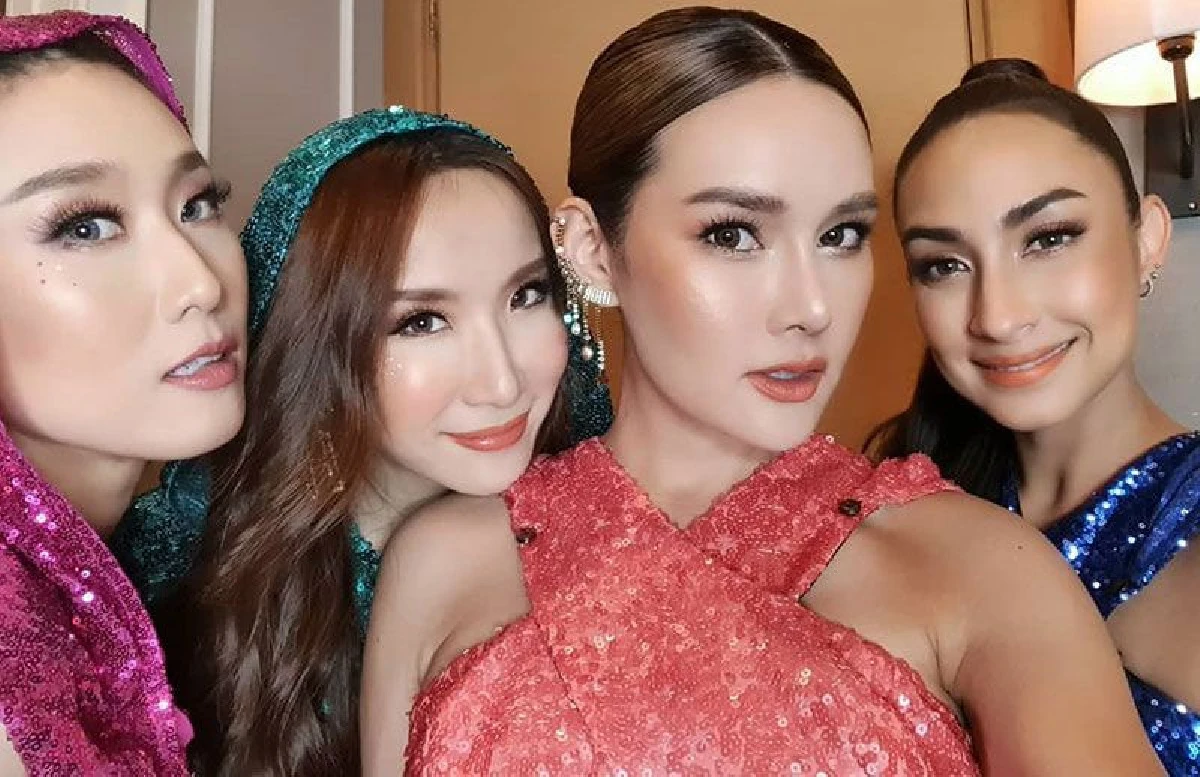 2002 ราตรีลุ้นคัมแบ็ก! รวมตัวเกือบครบทีมเทียบภาพอดีต-ปัจจุบัน
