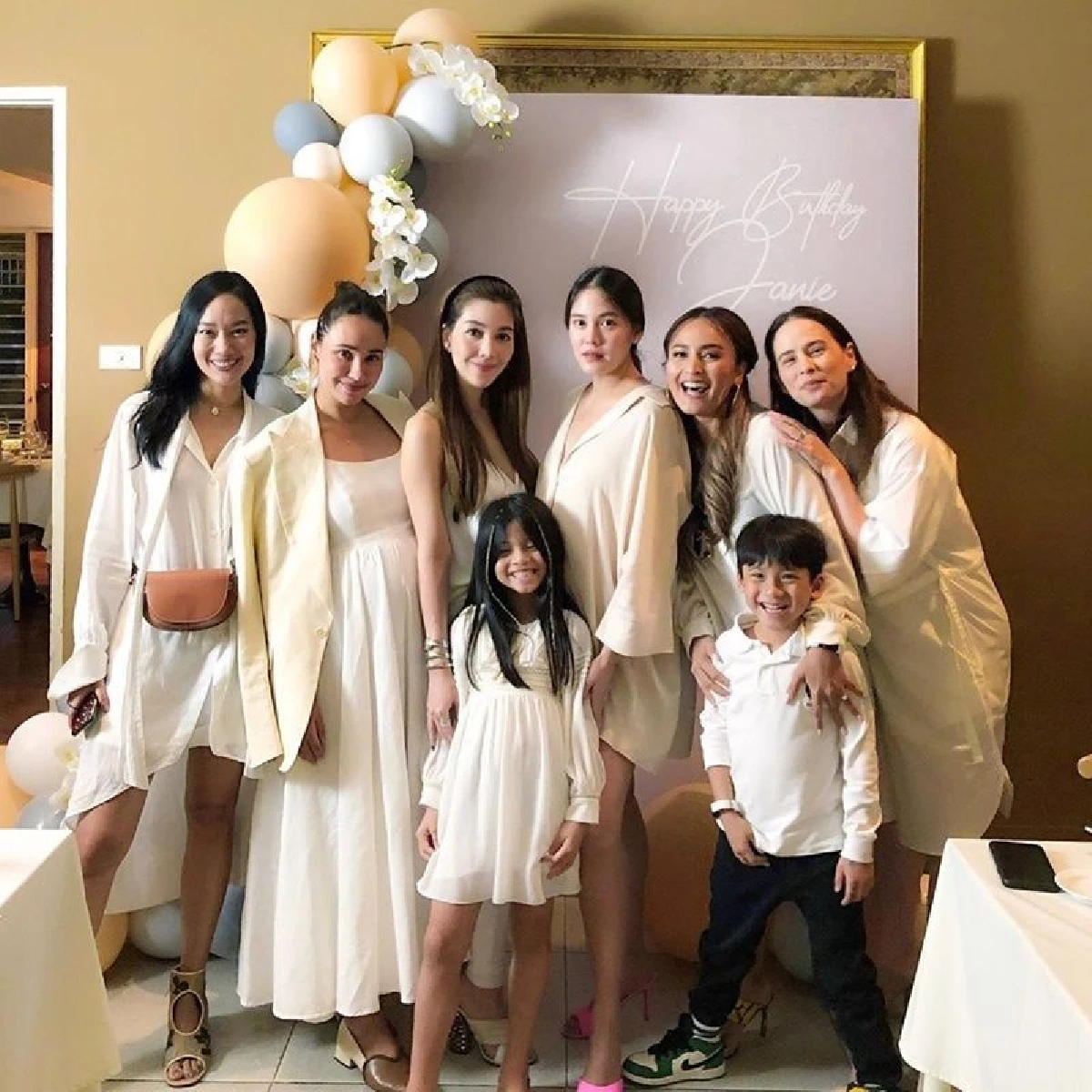 ส่องปาร์ตี้วันเกิด 38 ปี เจนี่ อบอุ่นด้วยแก๊งนางฟ้าและหลานสุดที่รัก
