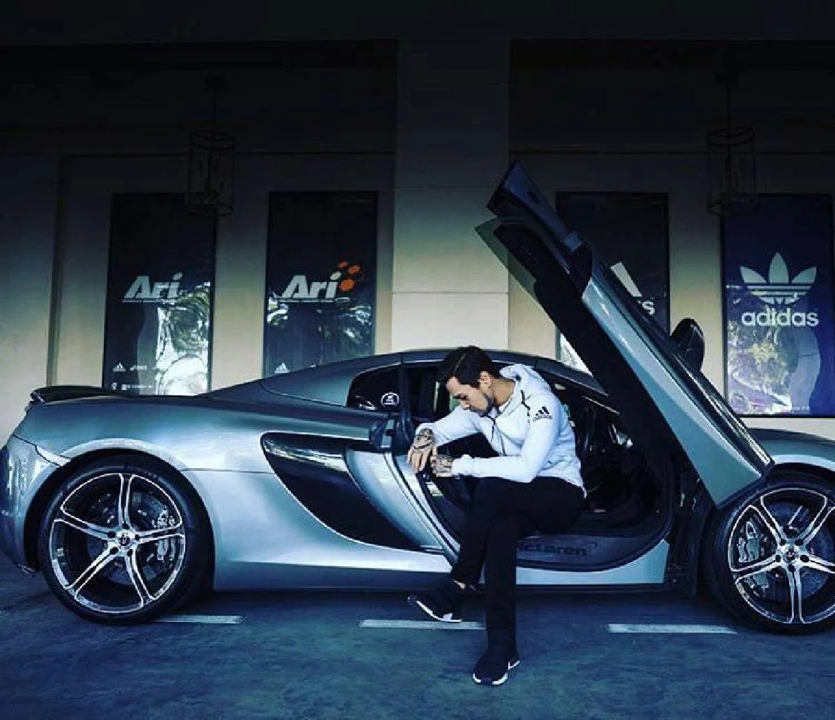 พรีเวดดิ้งหรือเปล่า? ไอซ์ อภิษฎา สวมชุดไทยอวดลุคสวยหวานออร่าเจ้าสาวจับ