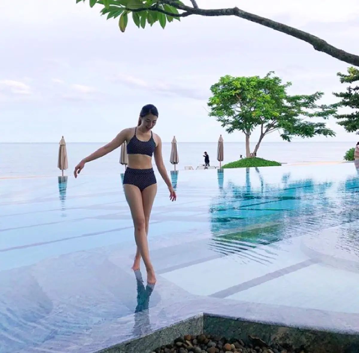 สาวสาวสาว “ส้ม ชนัดดา” แท็กทีมลูกสาว “แพร-พาย” อวดหุ่นเซี้ยะในชุดว่ายน้ำ