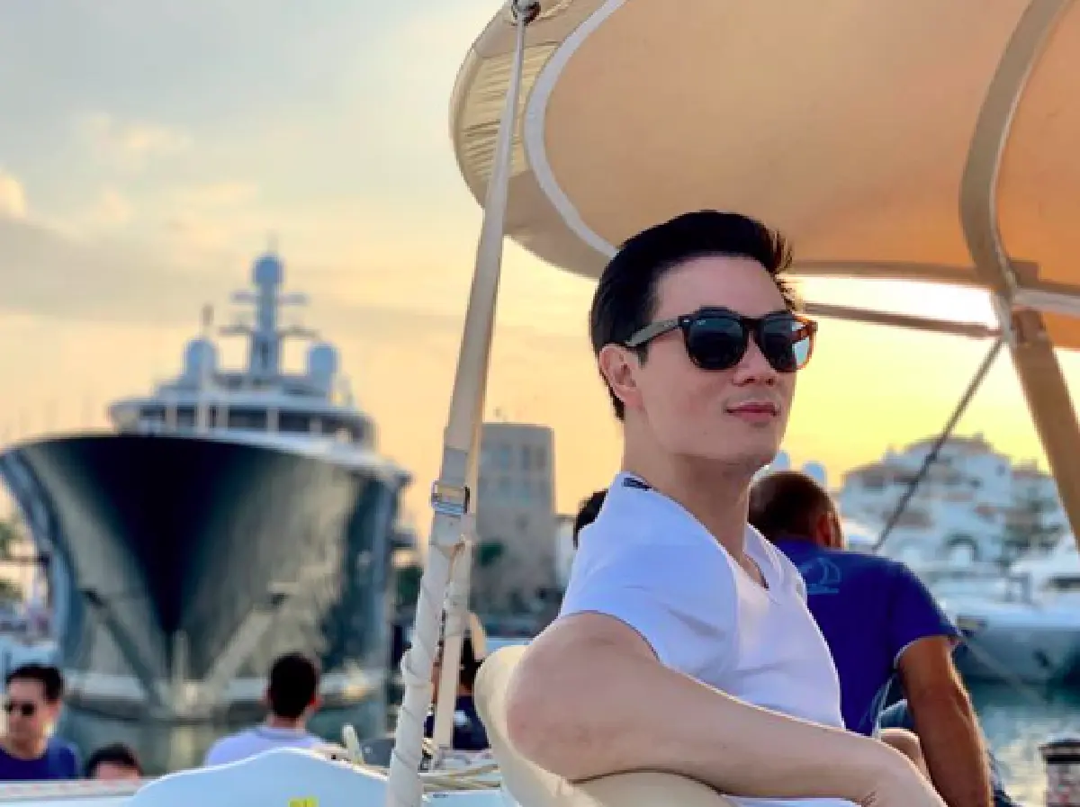 พ่อก็คือพ่อ! "น็อต วิศรุต" หล่อและรวยมาก ถอย Lamborghini รุ่นใหม่ คันแรกในไทย