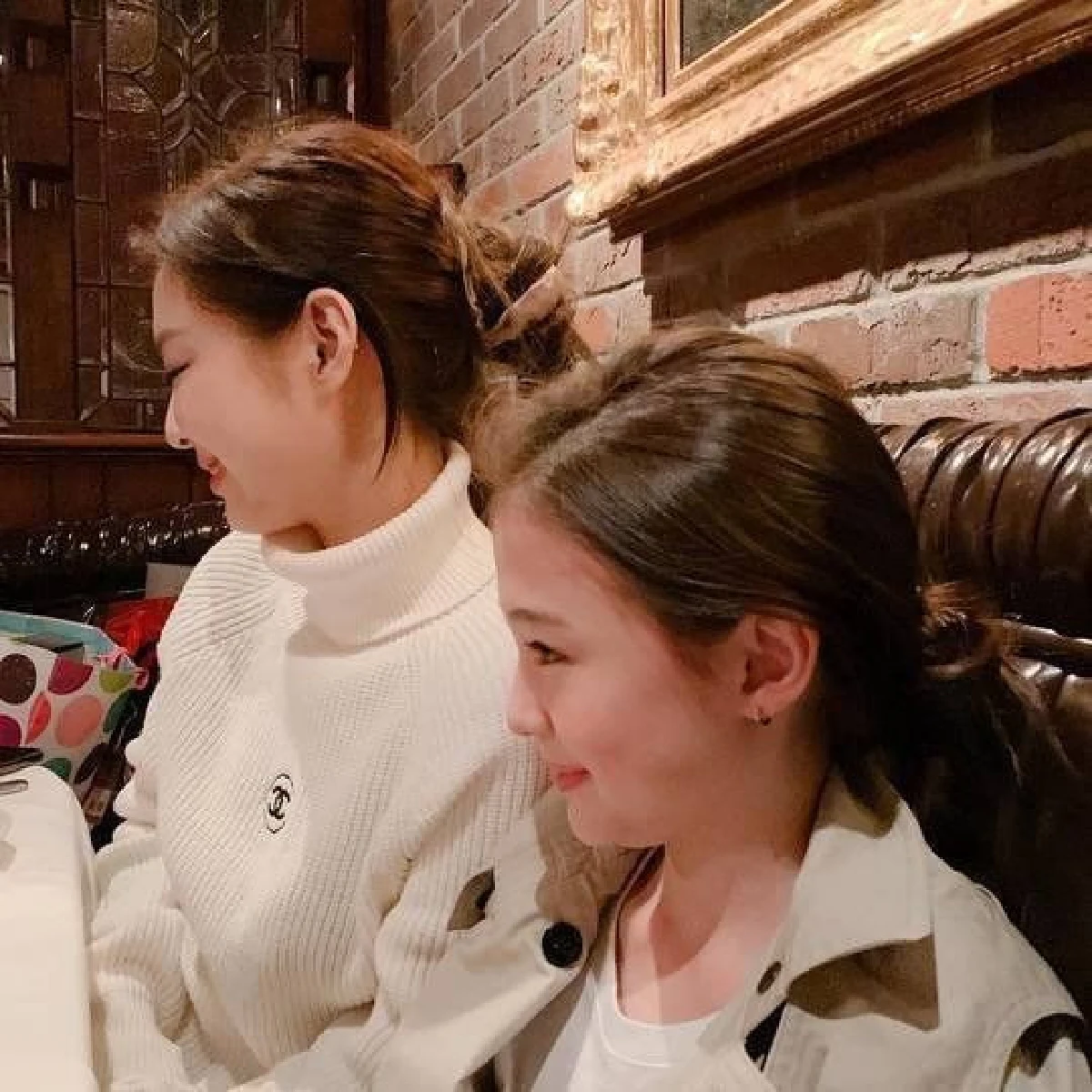 "Ella Gross” นางแบบเด็กคนดัง ที่หน้าเหมือน “เจนนี่ BLACKPINK” ราวกับฝาแฝด