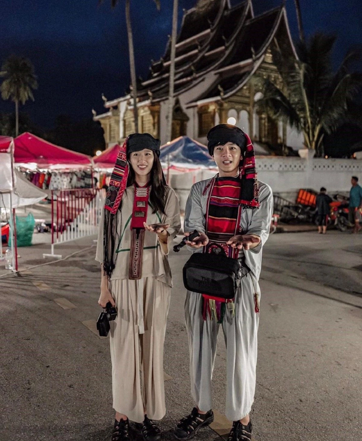 10 ภาพสวยเท่! แก้ว-โทนี่ พากันเที่ยวหลวงพระบางอย่างมีสไตล์