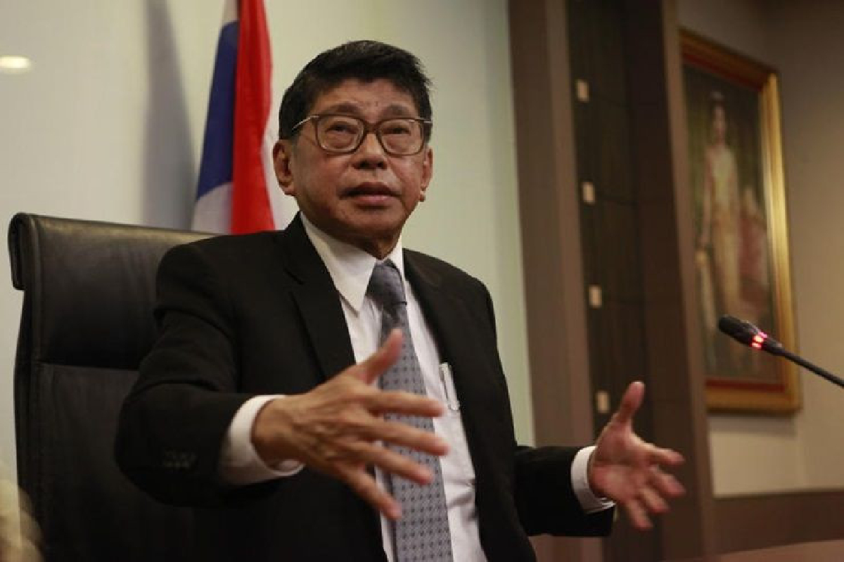 "วิษณุ" ปัดตอบ "รัฐบาลดึงฟ้าต่ำ" บอก ไม่มีอะไรต้องชี้แจง "วิษณุ" ปัดตอบ "รัฐบาลดึงฟ้าต่ำ" บอก ไม่มีอะไรต้องชี้แจง