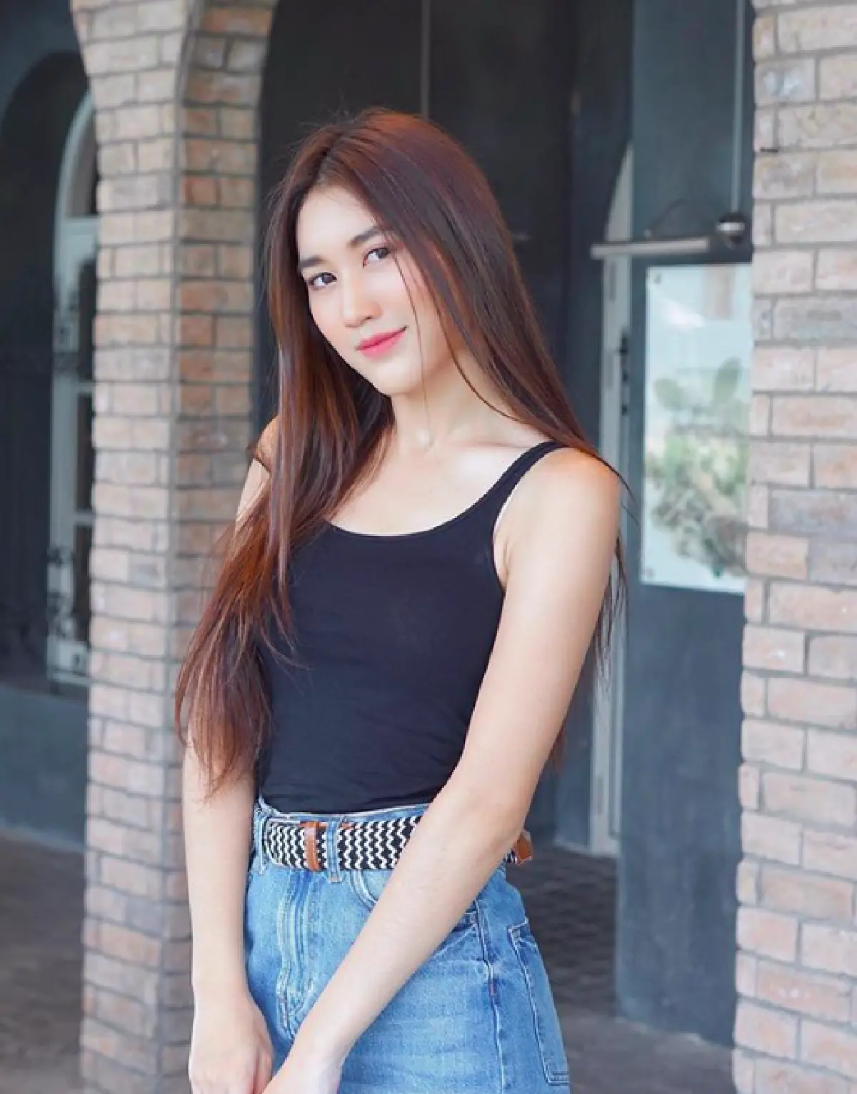 10 ภาพ “น้องเบสท์” ลูกสาว "สมรักษ์ คำสิงห์” วัย 19 ปี สวย เก่ง แถมยังหาเลี้ยงตัวเอง