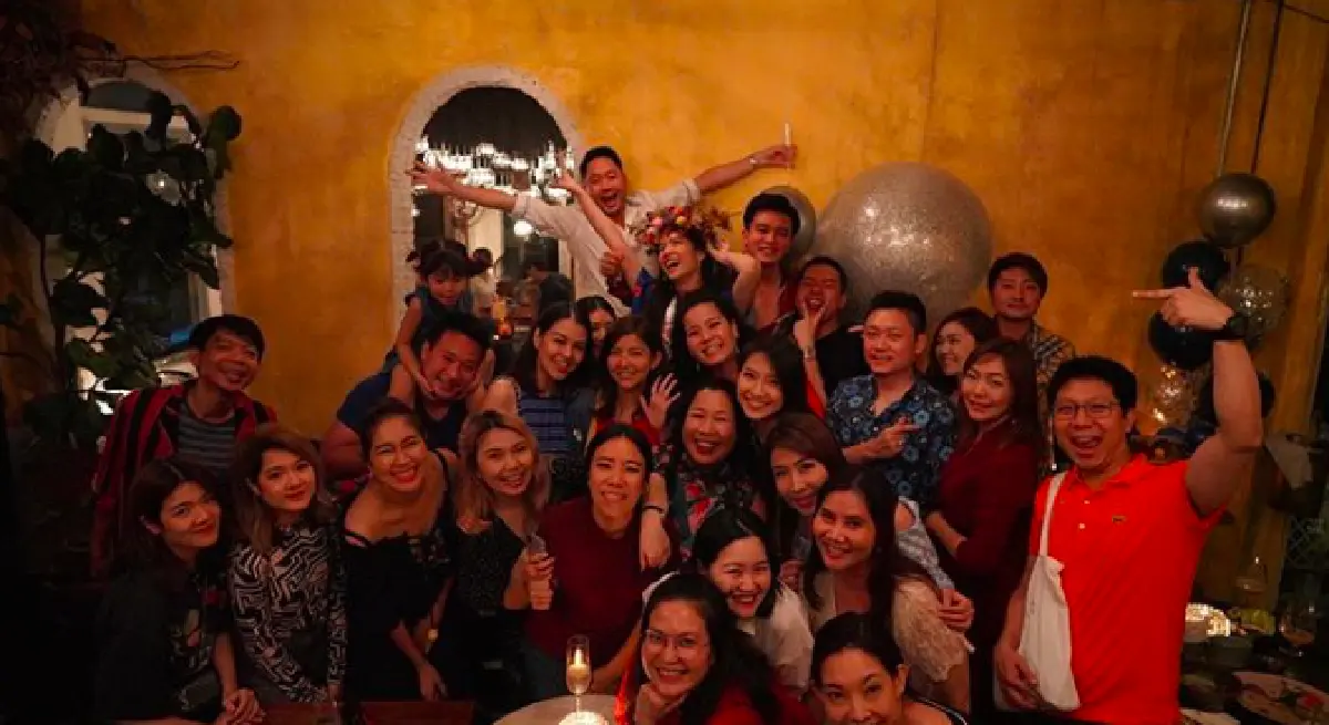 สุดอบอุ่น!! "โดนัท มนัสนันท์” จัดปาร์ตี้สละโสด ว่าที่เจ้าบ่าวร่วมงานด้วย