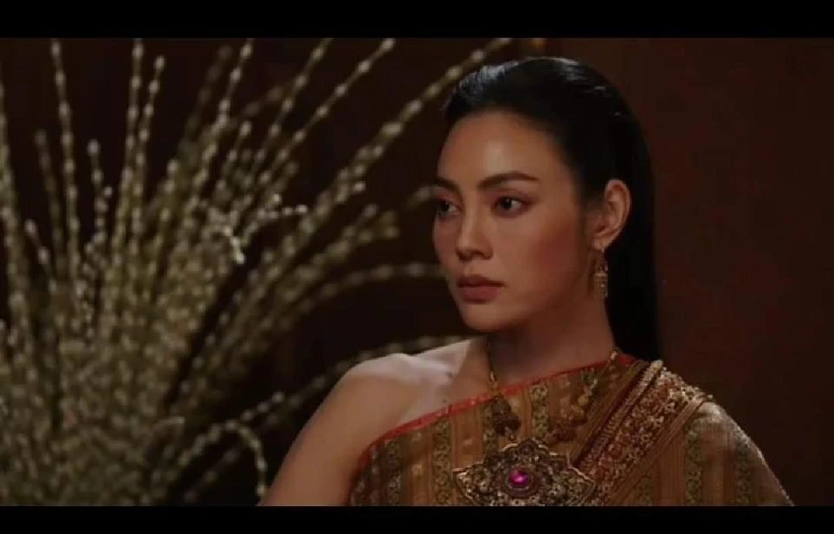 สวยสง่าครบเครื่อง! ตั๊ก บงกช กับคอลเลกชั่นชุดไทยเป๊ะดั่งรูปวาดสะกดทุกสายตา