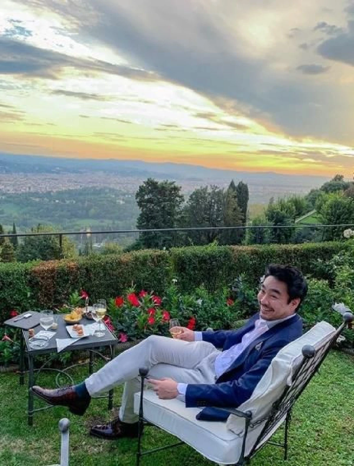 ภาพนี้ที่รอคอย! อั้ม พัชราภา อวดหุ่นสวยเซ็กซี่ในชุดว่ายน้ำสีเมทาลิก