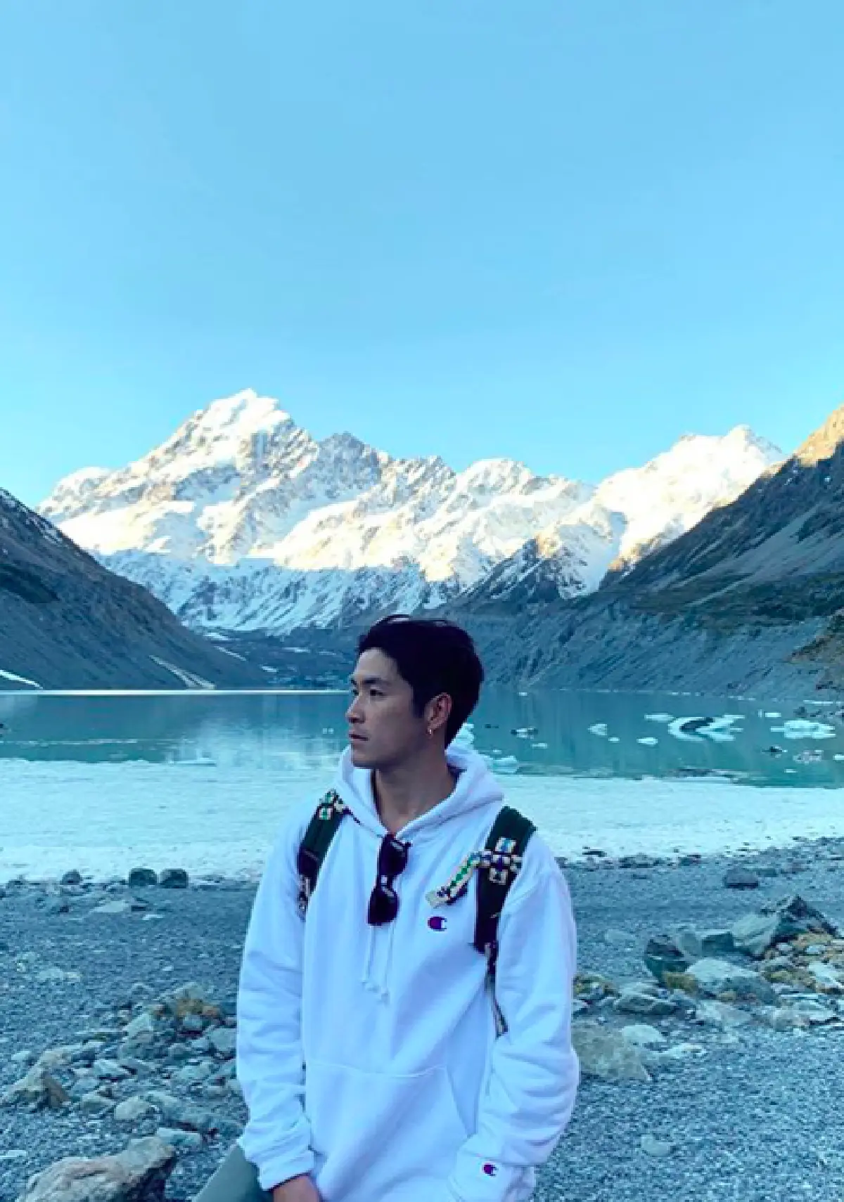 ทริปกระชับความสัมพันธ์! “อาเล็ก" พา “เต้ย” ขึ้นฮ. ชมวิวภูเขาหิมะที่นิวซีแลนด์