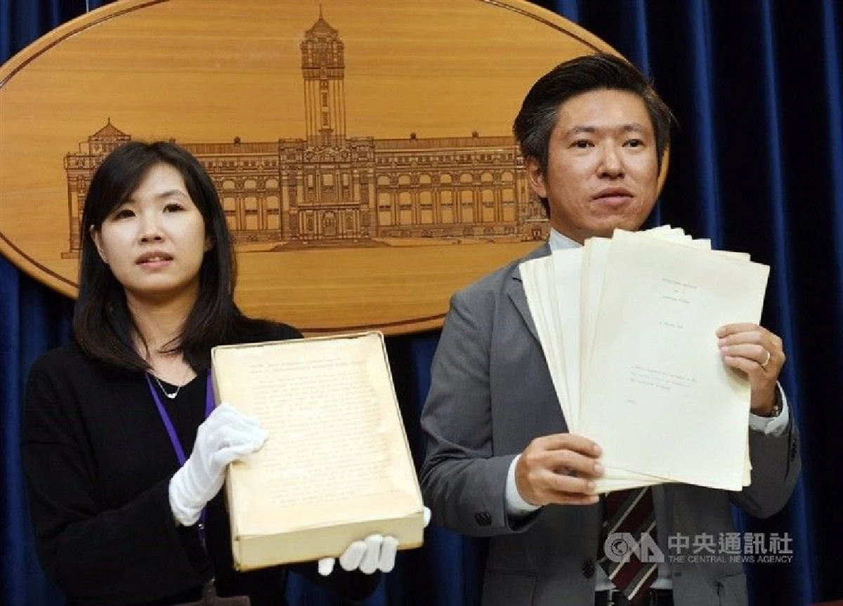 ผู้นำหญิงไต้หวันเจอประเด็น "ด็อกเตอร์เก๊"