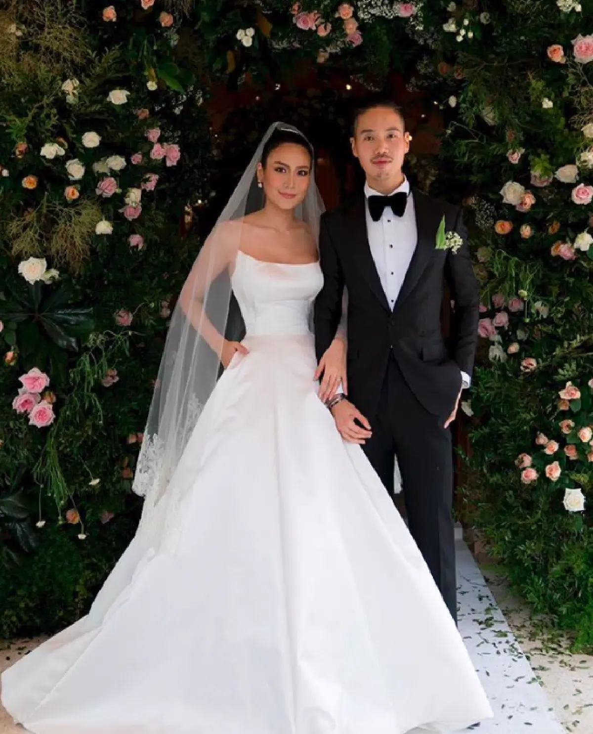 ว่าที่คุณพ่อคุณแม่ป้ายแดง “นิ้ง โศภิดา” ท้องแล้ว!  ด้าน “เจได” สุดแฮปปี้อัดคลิปประกาศข่าวดี