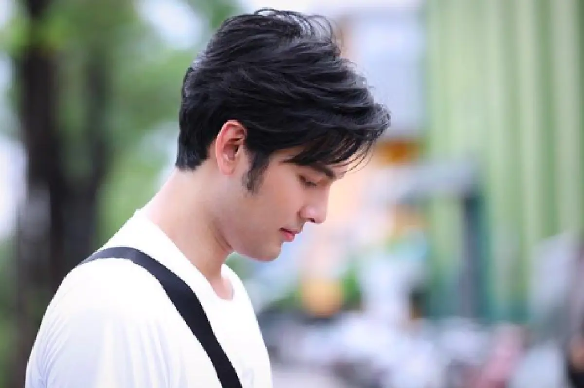 บันทึกในวันที่สายไป! "บอม ธนิน" โพสต์ความในใจหลังเลิกแฟนสาวนอกวงการได้ 3 เดือน