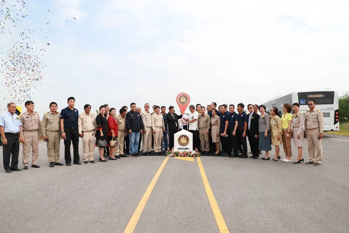 มอบโฉนดที่ดินแปลงใหม่ จังหวัดนครราชสีมา พัฒนาพื้นที่อย่างยั่งยืน