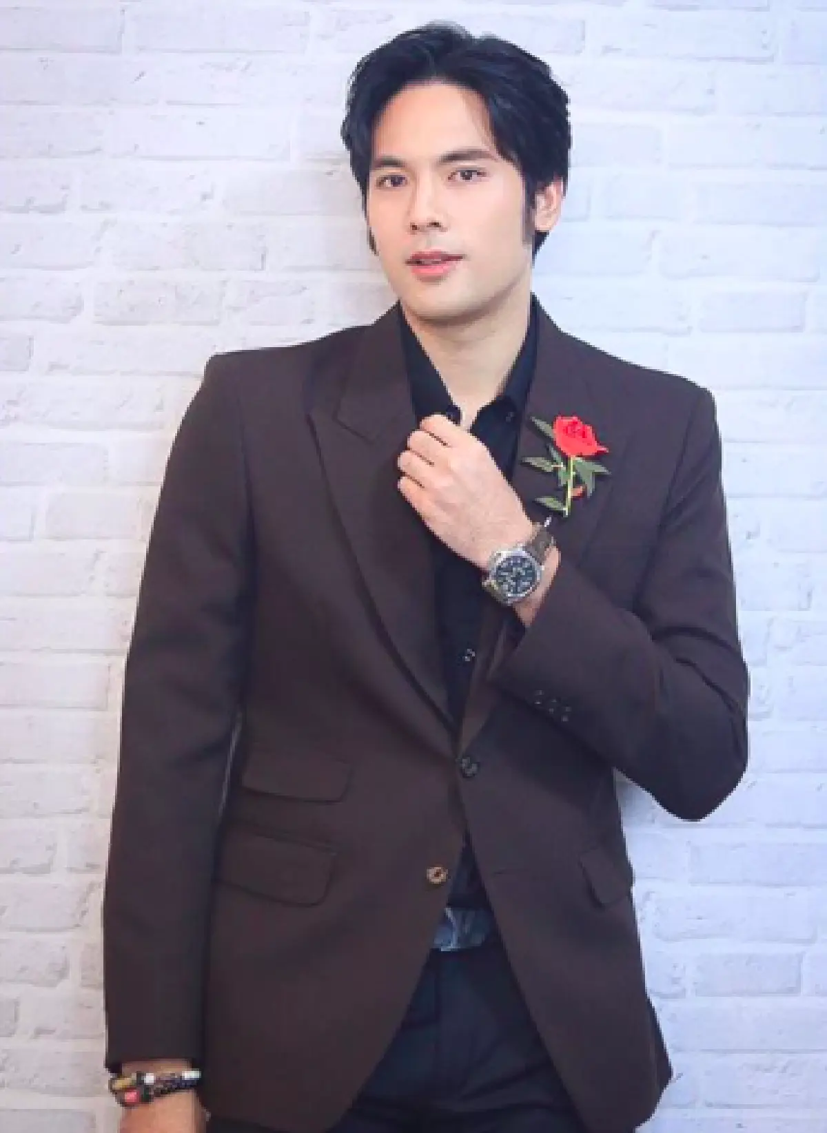 บันทึกในวันที่สายไป! "บอม ธนิน" โพสต์ความในใจหลังเลิกแฟนสาวนอกวงการได้ 3 เดือน