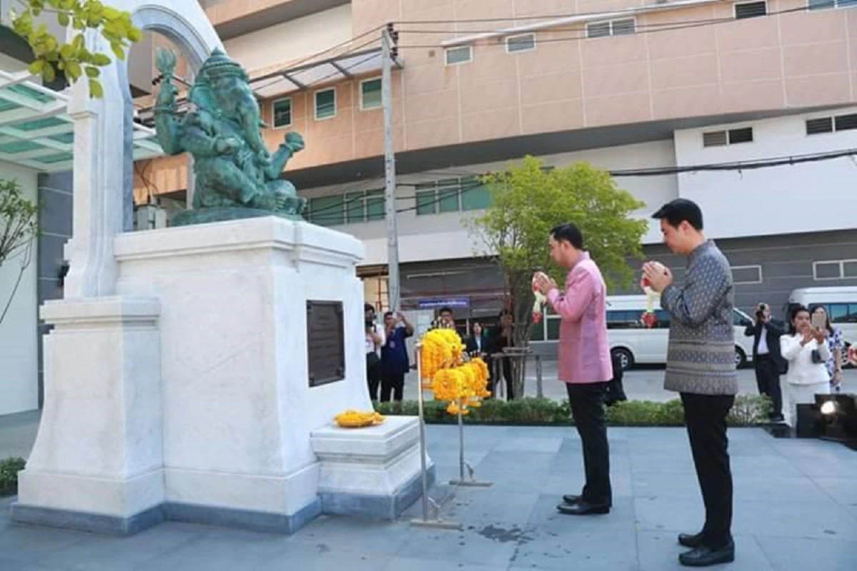 สมเด็จพระมหาวีรวงศ์ เปิดอาคารสำนักงานกรมศิลปากร (เทเวศร์) แห่งใหม่