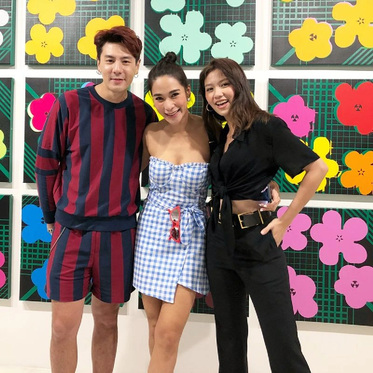 พลอย-โดม แชะภาพคู่ถ่ายแบบการกุศล เมทัล คอมเมนต์ชมน่ารักมาก