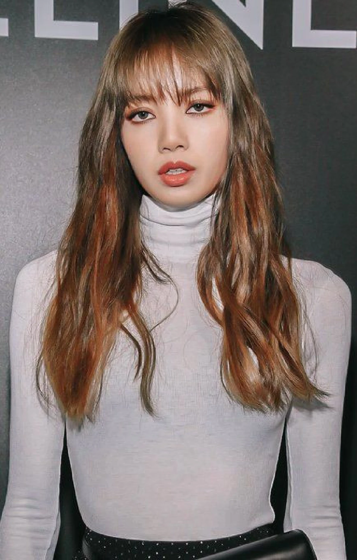 สวยเกินต้าน! ลิซ่า BLACKPINK  นั่งฟร้อนต์โรว์ชมแฟชั่นโชว์ที่ปารีส