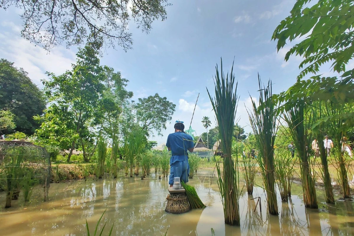 นั่งรถไฟสโลว์ไลฟ์ไปซึมซับวิถีไทยสไตล์คลาสสิก @สวนสามพราน