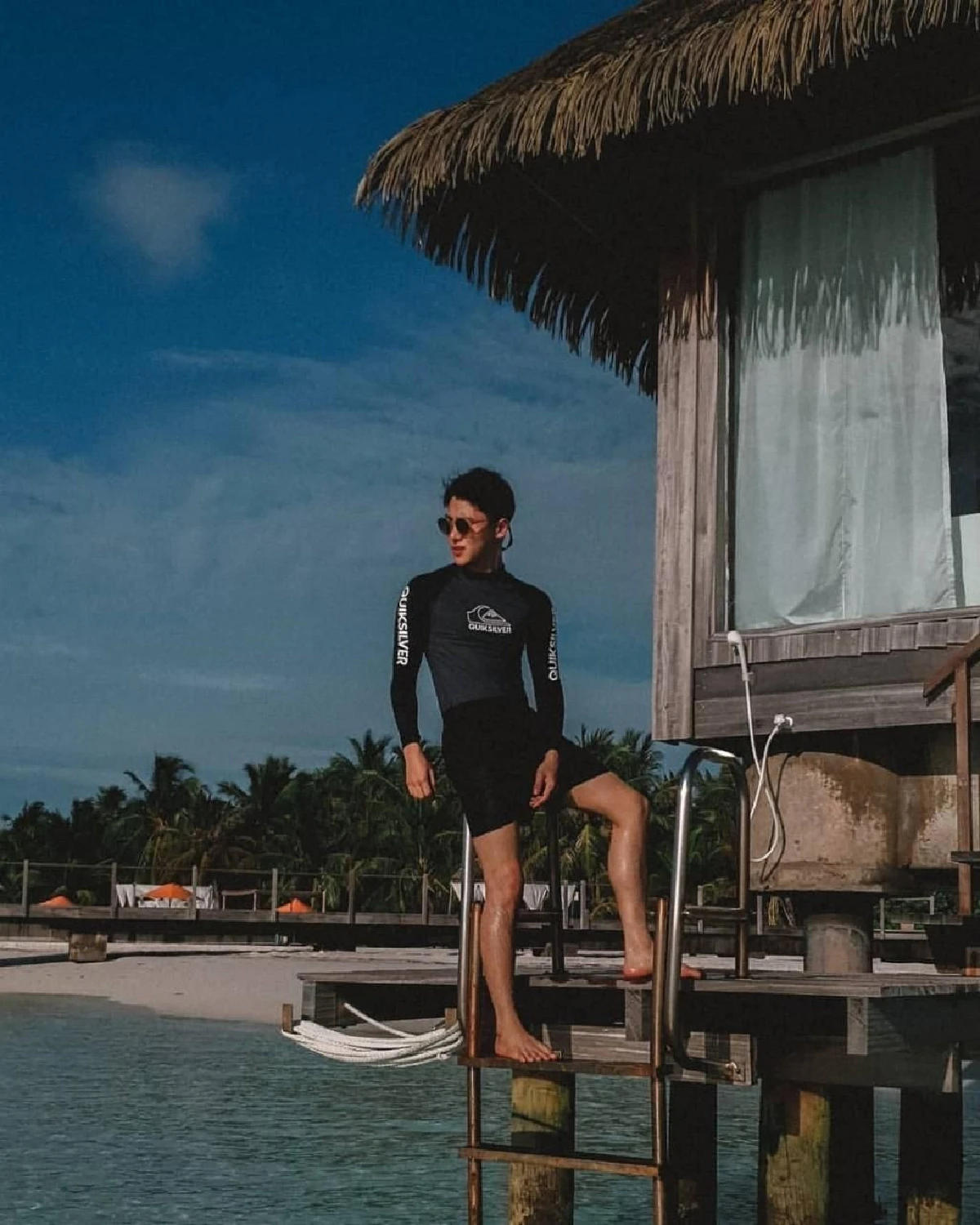 หนูนาไม่แฮปปี้?! จูเนียร์ เดอะสตาร์ ถอดเสื้ออวดหุ่นล่ำชวนฟินที่มัลดีฟส์