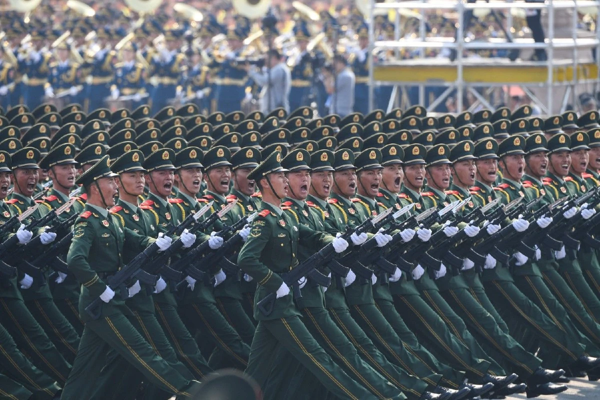 ยิ่งใหญ่! จีนโชว์แสนยานุภาพทางทหารฉลองวันชาติ