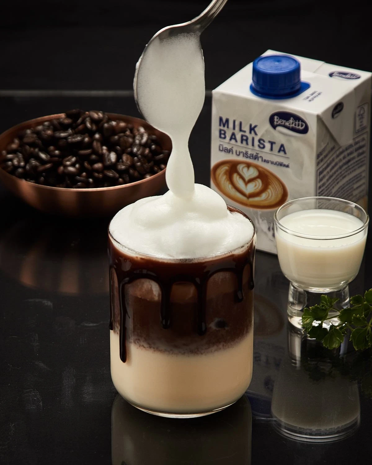 จิบเครื่องดื่มมิกซ์นมถั่วเหลืองยูเอชที ทางเลือกดีๆ ของคนรักสุขภาพ