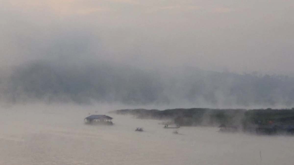 ทะเลหมอกปกคลุมสังขละบุรีสัญญาณรับลมหนาว