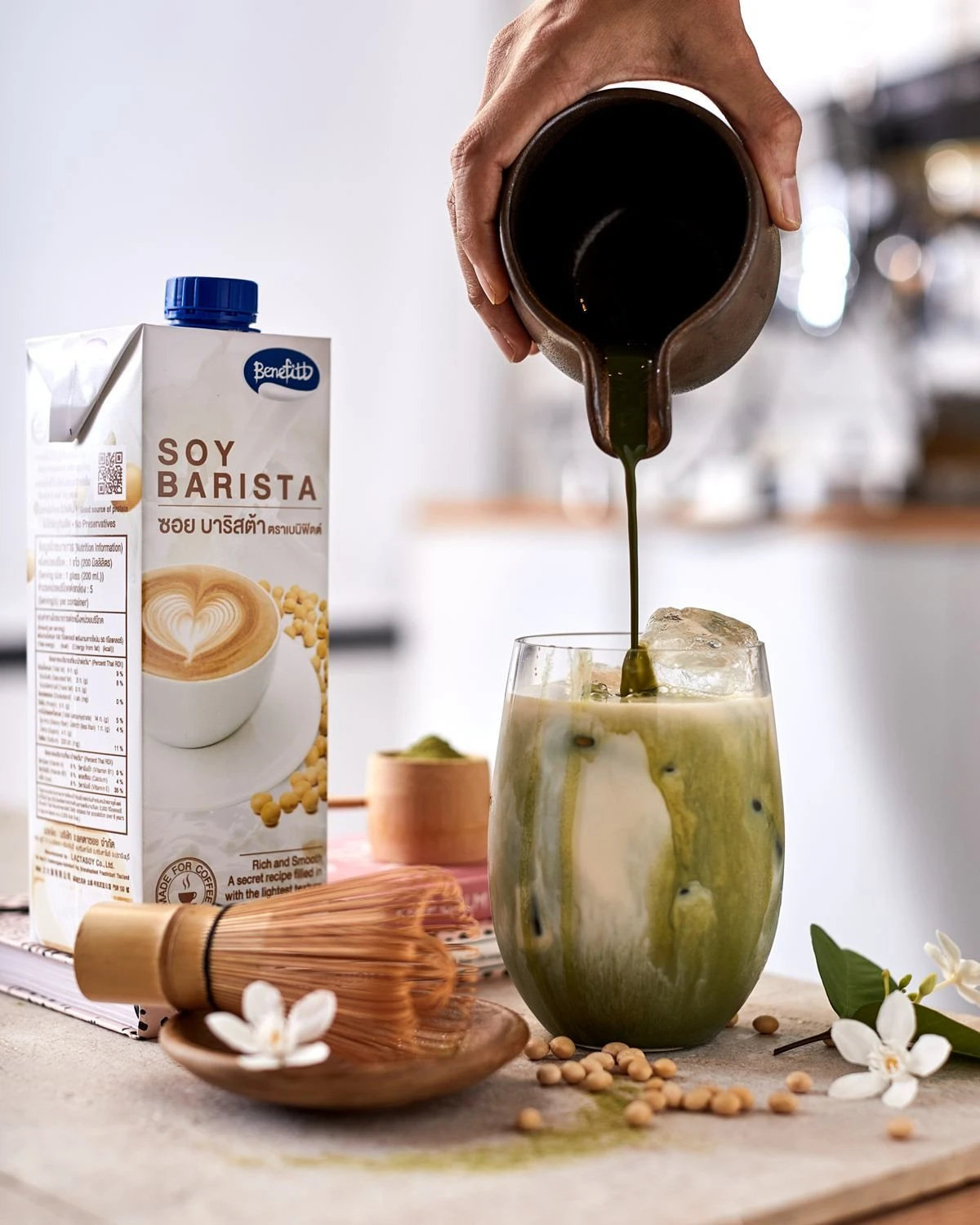 จิบเครื่องดื่มมิกซ์นมถั่วเหลืองยูเอชที ทางเลือกดีๆ ของคนรักสุขภาพ