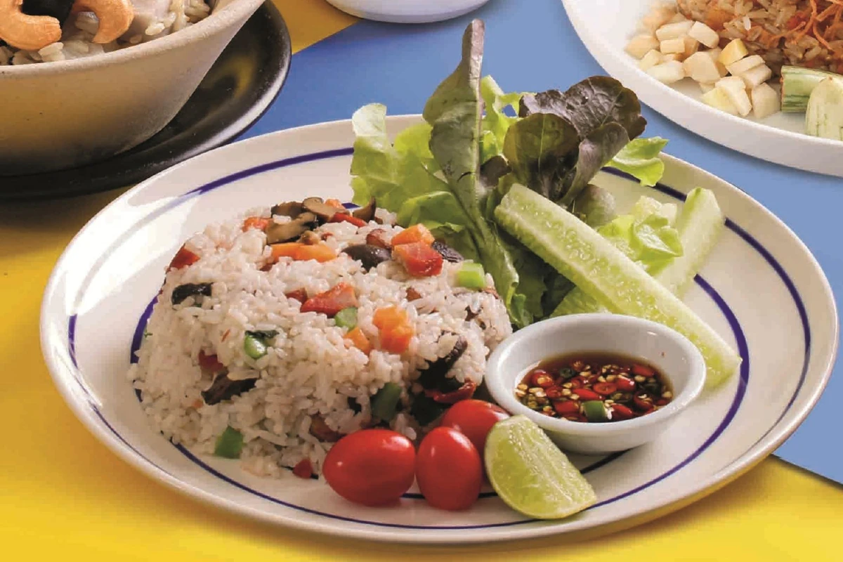 สีฟ้า เติมเต็มความอร่อยด้วยเมนูเจไม่จำเจ ตลอดเทศกาลถือศีลกินผัก