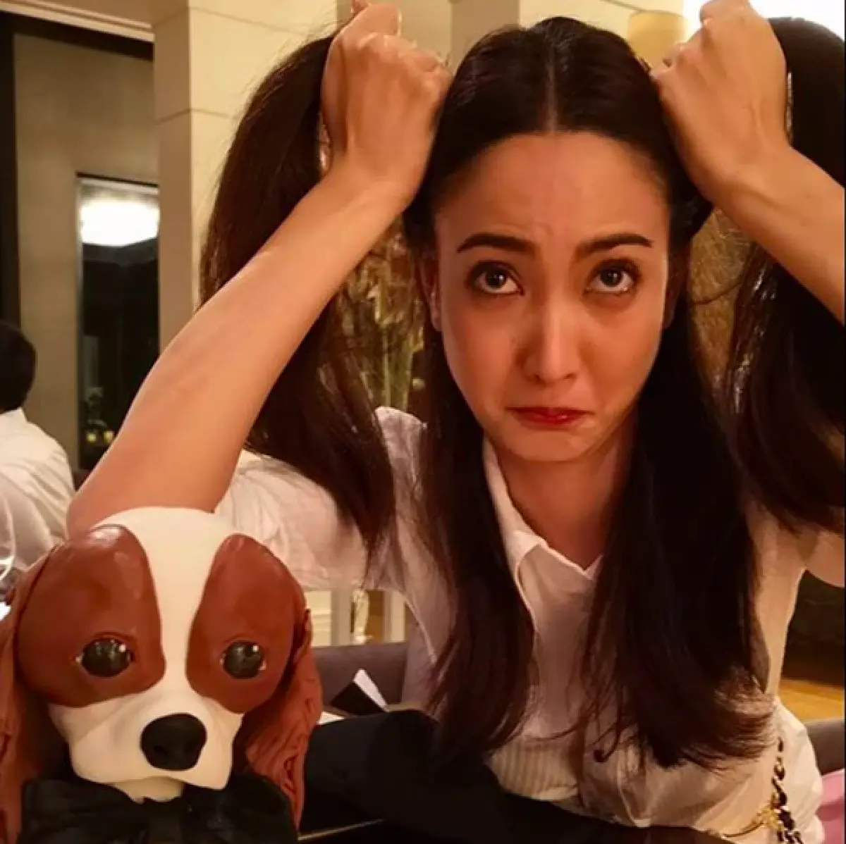 "มิว นิษฐา” สุดเซอร์ไพรส์ หลังแก๊งเพื่อนสนิทจัดปาร์ตี้วันเกิดย้อนหลังให้