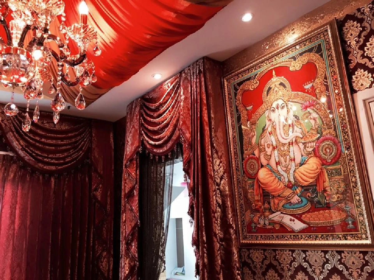 งดงามมาก "ห้องพระ” และ "ห้องเทพ” ของนักร้องสุดแซ่บ "กระแต อาร์สยาม” อลังการด้วยความศรัทธา