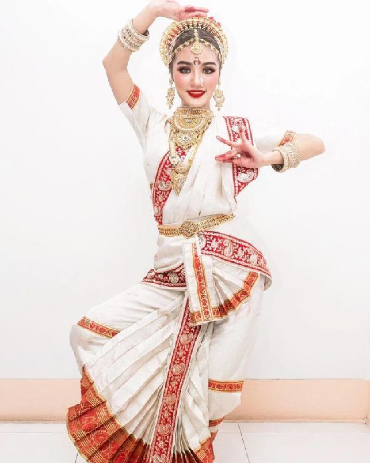 งดงามมาก "ห้องพระ” และ "ห้องเทพ” ของนักร้องสุดแซ่บ "กระแต อาร์สยาม” อลังการด้วยความศรัทธา